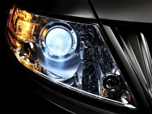 lap-den-tang-sang-cho-o-to-va-nhung-dieu-ban-can-biet