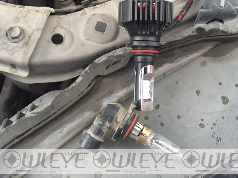 ban-can-lap-den-led-o-to-cho-innova-hay-doc-bai-viet-nay