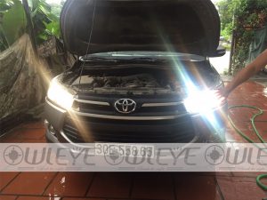 ban-can-lap-den-led-o-to-cho-innova-hay-doc-bai-viet-nay