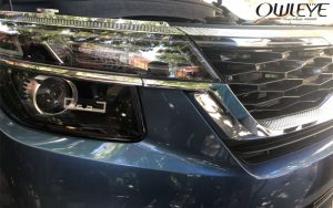 cach-thay-den-led-cho-kia-seltos-voi-bong-den-led-o-to-owleye-a360-s2