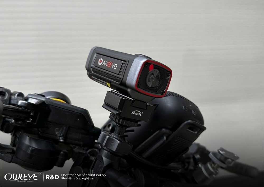 de-toi-ke-cho-ban-ve-camera-hanh-trinh-xe-may-akeeyo-nhat-ban 6