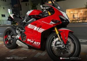Ducati 916